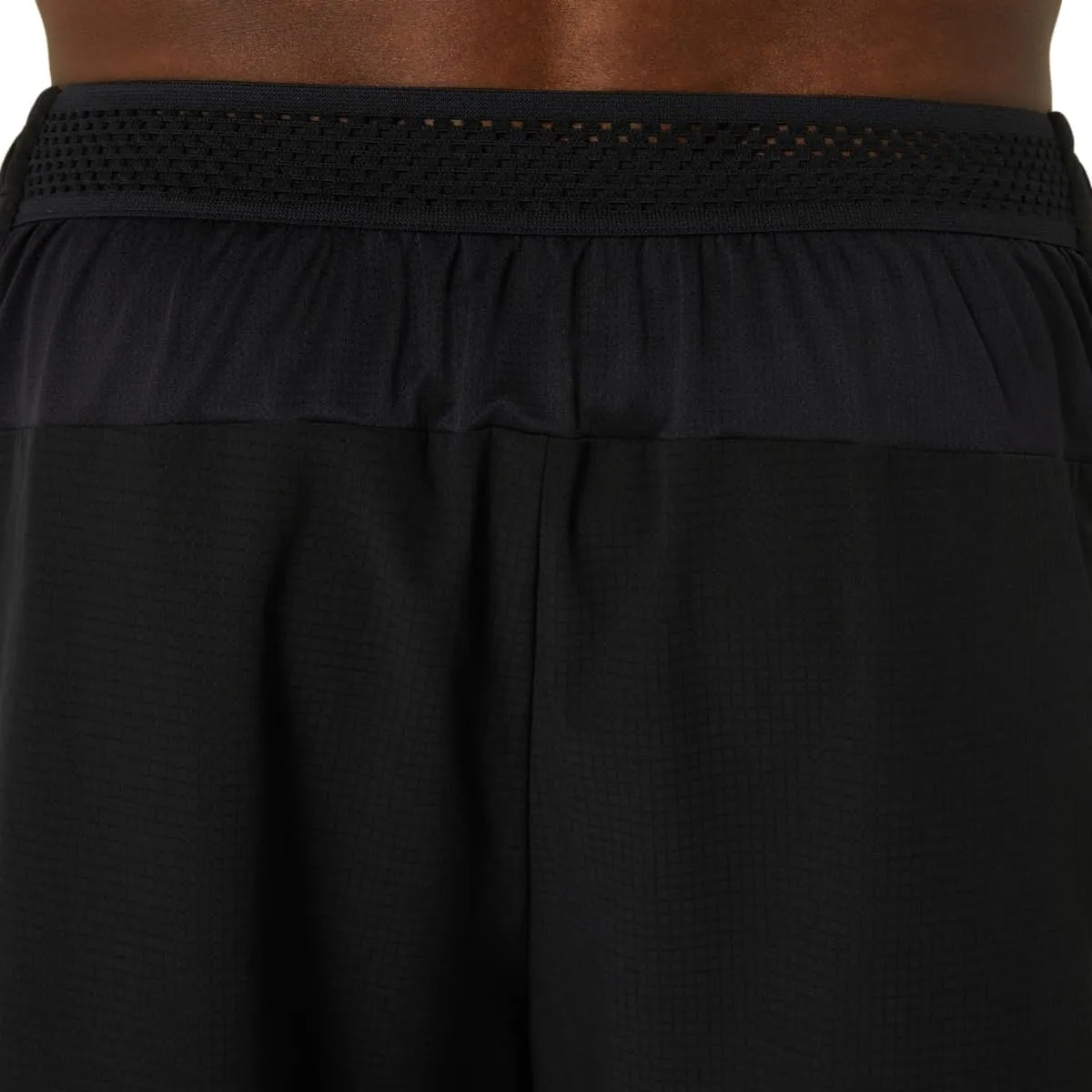 ASICS Men's ACTIBREEZE 7IN Lightweight Woven Short Running Apparel