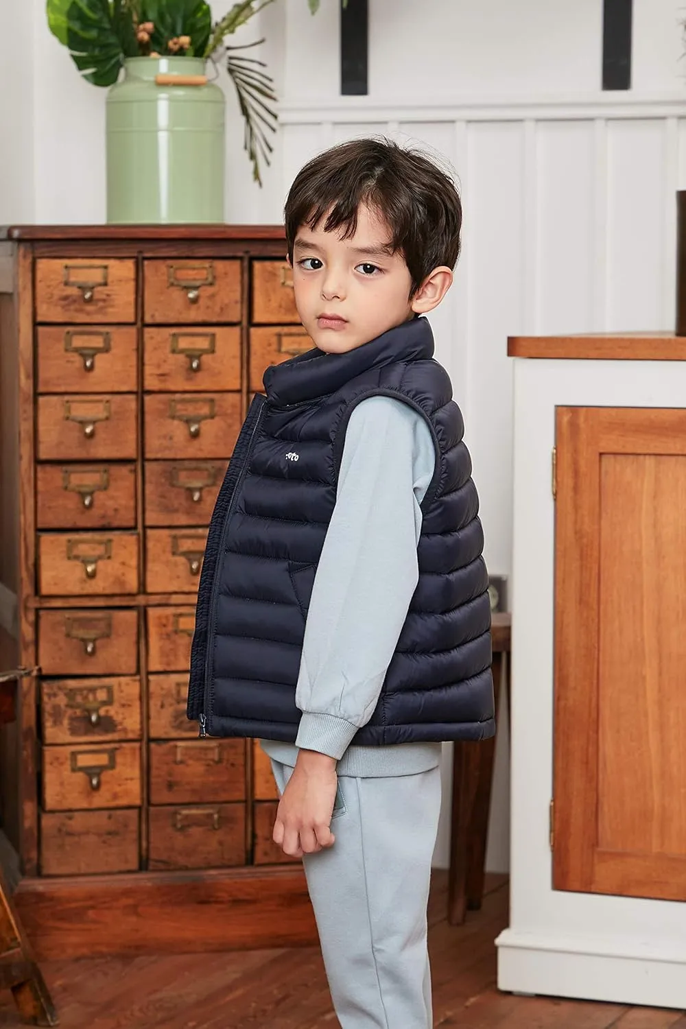 Boys Girls Lightweight Puffer Down Vest, Kids Lightweight Sleeveless Jacket
