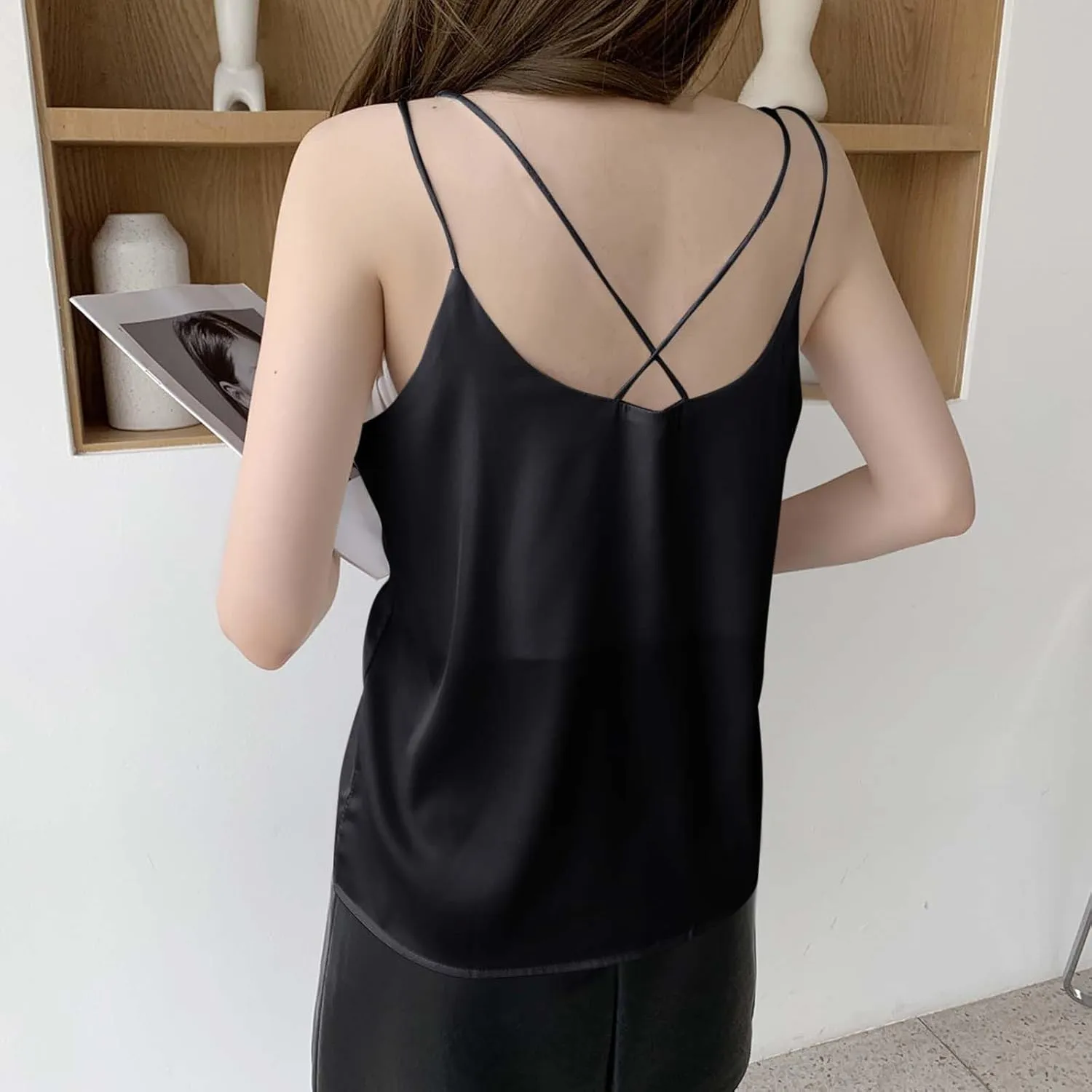 Women's Summer Chiffon Tank Tops Solid V Neck Sleeveless Cami Blouses Trendy Shirts Casual Loose Beach Vacation 2025