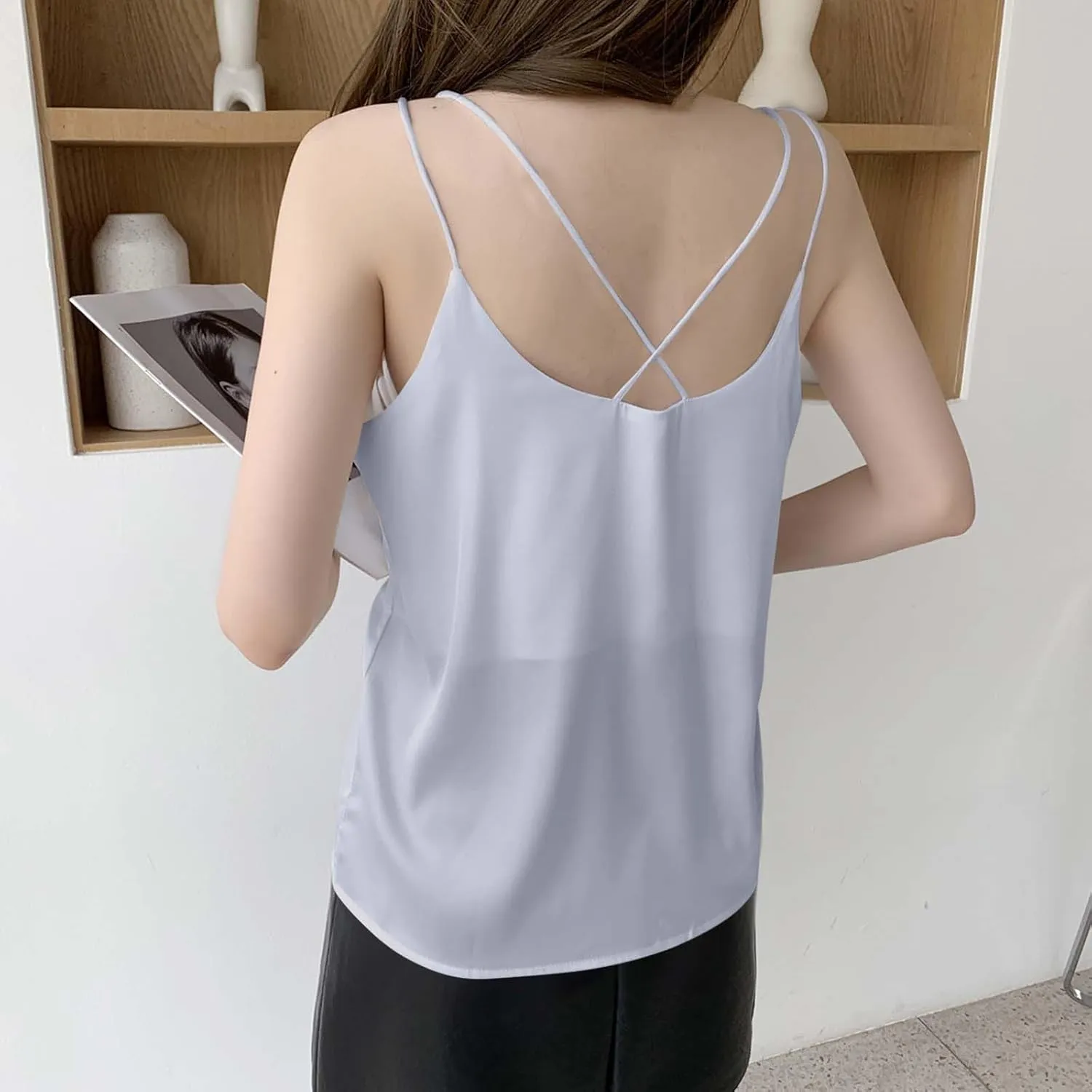 Women's Summer Chiffon Tank Tops Solid V Neck Sleeveless Cami Blouses Trendy Shirts Casual Loose Beach Vacation 2025